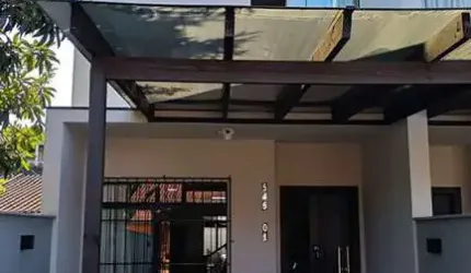 Sobrado para Venda em Joinville, Boa vista, 3 dormitórios, 1 suíte, 2 banheiros, 2 vagas