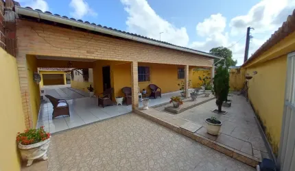 Casa em Parque Industrial, Emaús, 450m², 3 quartos (2 suítes)