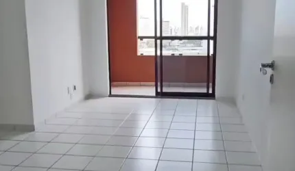 Apartamento para venda em Candelária, Condomínio Metrópoles por R$305.000,00 andar alto