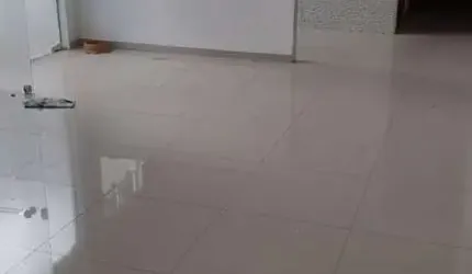 Sobrado à Venda em Residencial Estoril, Taubaté - SP