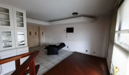 Apartamento à Venda em Centro, Taubaté - SP