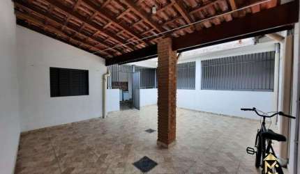 Casa à Venda em Vila Santa Fé, Taubaté - SP
