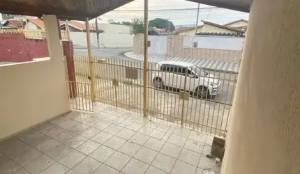 Casa à Venda em Jardim Independência, Taubaté - SP