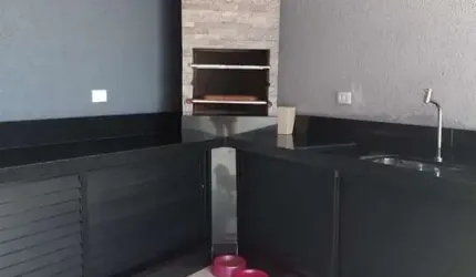 Casa à Venda em Piracangaguá, Taubaté - SP
