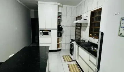 Casa à Venda em Barreiro, Taubaté - SP
