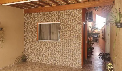 Casa à Venda em Vista Alegre, Taubaté - SP