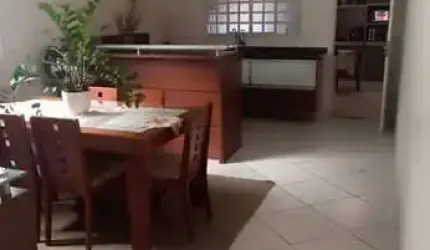 Sobrado à Venda em Residencial Dalla Rosa, Taubaté - SP