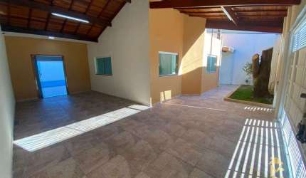 Sobrado à Venda em Vila Medeiros, Caçapava - SP
