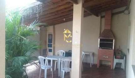 Sobrado a venda no bairro Parque Tabaete em Taubaté