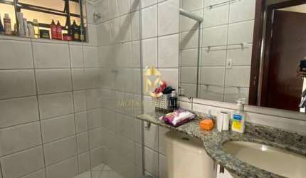 Vendo Apartamento Terreno com corredor.