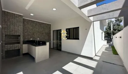 Casa nova a venda em Condomínio de Alto Padrão
