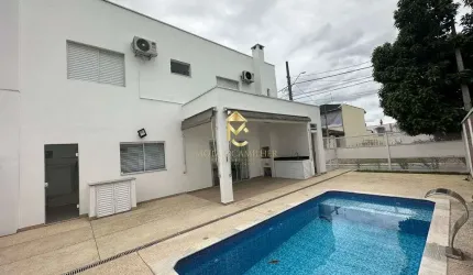 Casa com piscina de aluguel em condominio