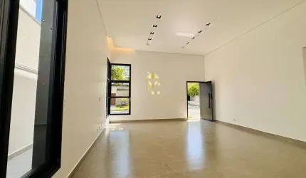 Casa com piscina para locação em condomínio em Taubaté.