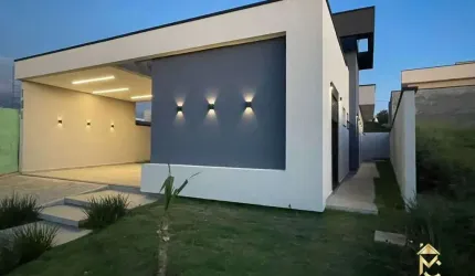 Casa com área gourmet à venda em Condomínio .