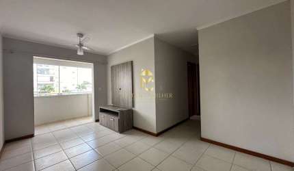 Apartamento com sacada próximo a av Itália à venda em Taubaté