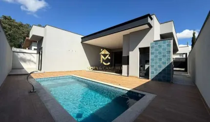 Casa nova com piscina à venda em condomínio de Alto Padrão.