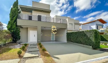 Casa sobrado com varanda Gourmet à venda em condomínio fechado