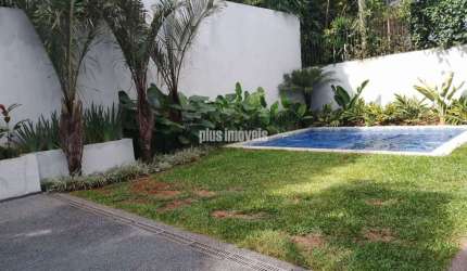Linda Casa Ampla e Iluminada no Panamby !