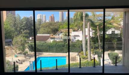Casa em Condominio  Reformada 3 Suites 4 Vagas  no Morumbi
