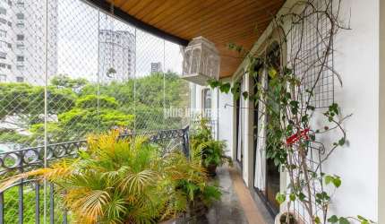 Apartamento 3 Suites  3  Vagas  em Moema Passaros.