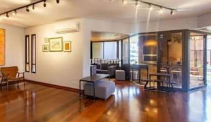 Apartamento à Venda no Panamby com 4 Suítes, 4 Vagas e Churrasqueira na Varanda por R$2.110.000,00