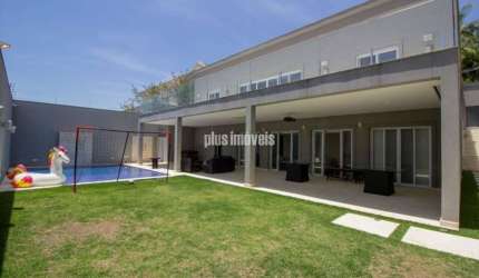 Jardim Leonor 497,0m² Área Construída, 700,0m² Área de Terreno , 4 Suítes , 6 Vagas de Garagem