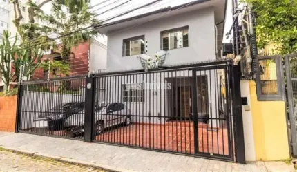 SOBRADO A VENDA  PARA RESIDÊNCIA OU COMÉRCIO, OTIMA LOCALIZACAO