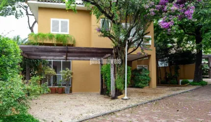 CASA CONDOMINIO FECHADO 4 SUITES 3 GARAGEM , CHURRASQUEIRA E PISCINA