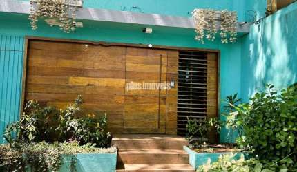 CAMPO BELO - Ponto Comercial com 3 Quartos e 4 banheiros