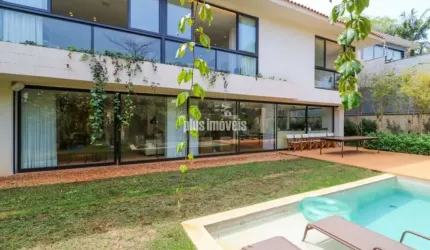 Jardim Guedala 457,0m² AC, 590,0m² Terreno, 3 Suítes, 3 Vagas de Garagem, Piscina e Churrasqueiera