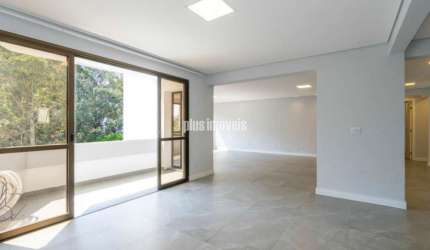 Apartamento de 200 m² para venda com 4 dormitórios,  sendo 2 Suítes e  5 vagas  - Morumbi!