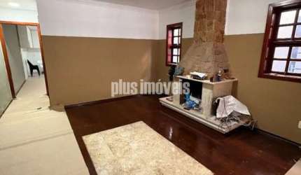 SOBRADO REFORMADO-4 QUARTOS- SUÍTE- 2 VAGAS- R$1.250.000,00
