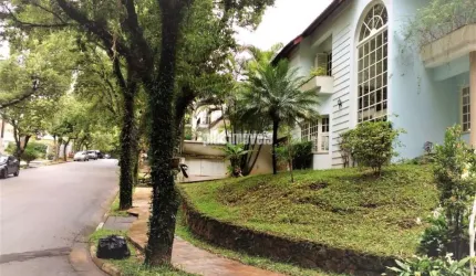 Casa em Condomínio com  4 Dormitórios 4 Suites 4 Vagas no Morumbi!!!