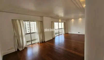 MOEMA!!!  BELÍSSIMO APARTAMENTO !! TRÊS VAGAS !!!