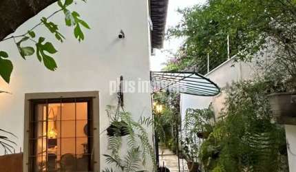 Casa de Vila a venda no Jardim América 2 quartos 1 suite + escritorio