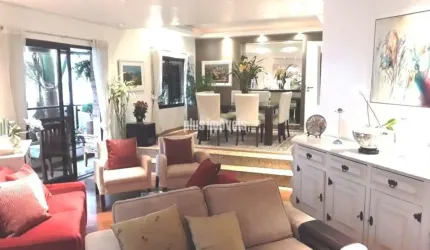 Amplo apartamento no Itaim Bibi