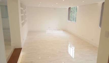 Moema, 210m², 4 vagas.