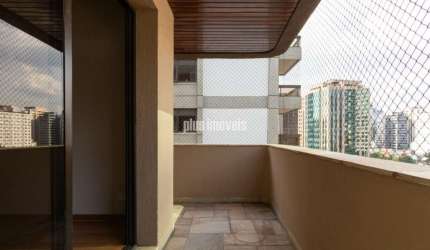 Apartamento tipo para venda com 3 quartos, 209m²