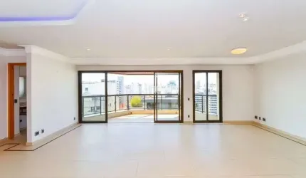 Esta excelente cobertura em Moema