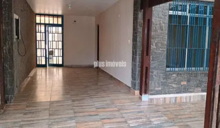 Amplo sobrado comercial e residencial.