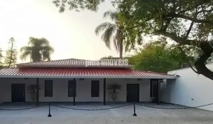 Imóvel Comercial e 5 banheiros à Venda, 420 m²