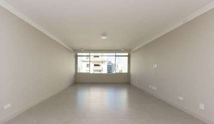 Apartamento totalmente reformado - Jardins / São Paulo