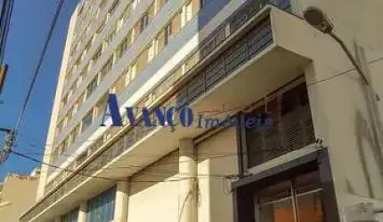 Edif. Antônio Farina - Amplo apartamento no Centro de Jundiaí
