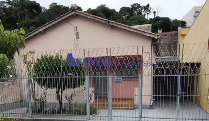 Casa á venda em ótima localização no Bairro Ponte São João