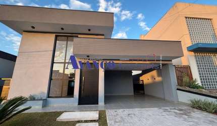 Maravilhosa casa nova no Condomínio Gran Ville São Venâncio II