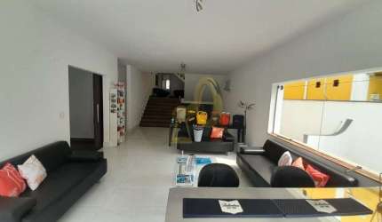 Casa Espetacular no Jardim Vitória Régia à Venda