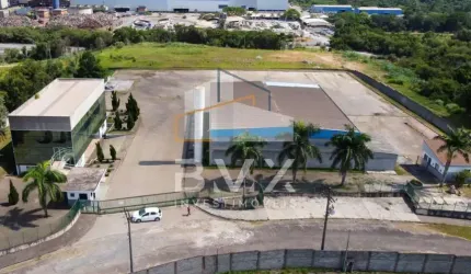 Galpão Industrial à Venda em Araçariguama-SP, Bairro Ronda  3 Salas, 4 Banheiros, 3 Vagas e 1.713,37 m² de Área construida e 20.000 m de área totoal