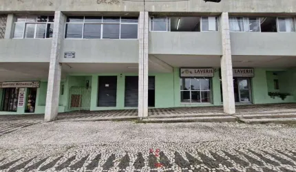 Loja para alugar, 152 m² por R$ 3.300/mês - Cristo Rei - Curitiba/PR