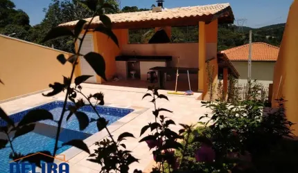 Casa à Venda em Associação: a Poucos Minutos da Rodovia Fernão Dias
