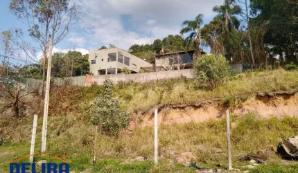 Oportunidade Imperdível: Terreno Bem Localizado em Bairro Tranquilo